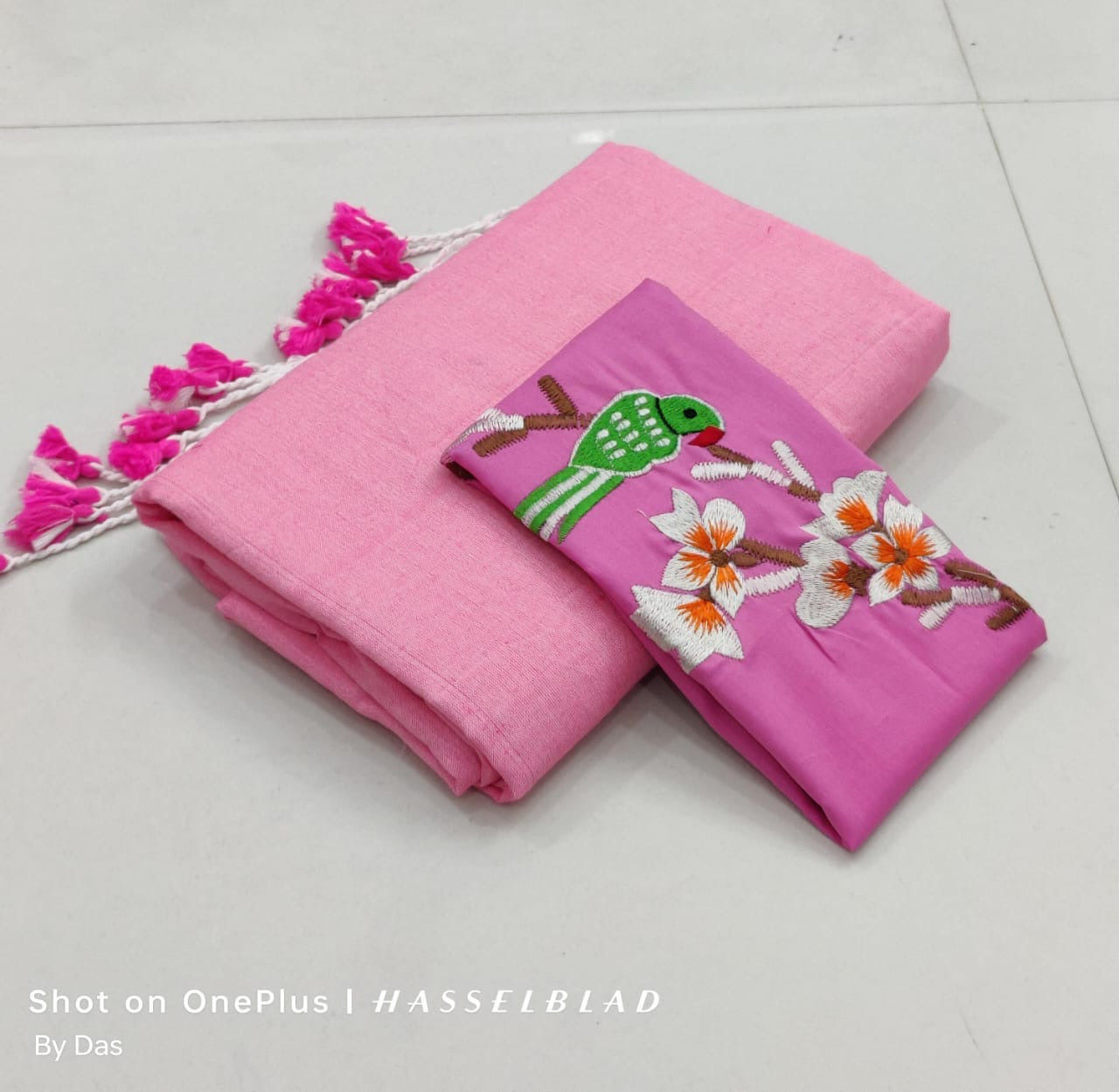 Gulabi Parrot Khadi Cotton Saree - Khasiyat