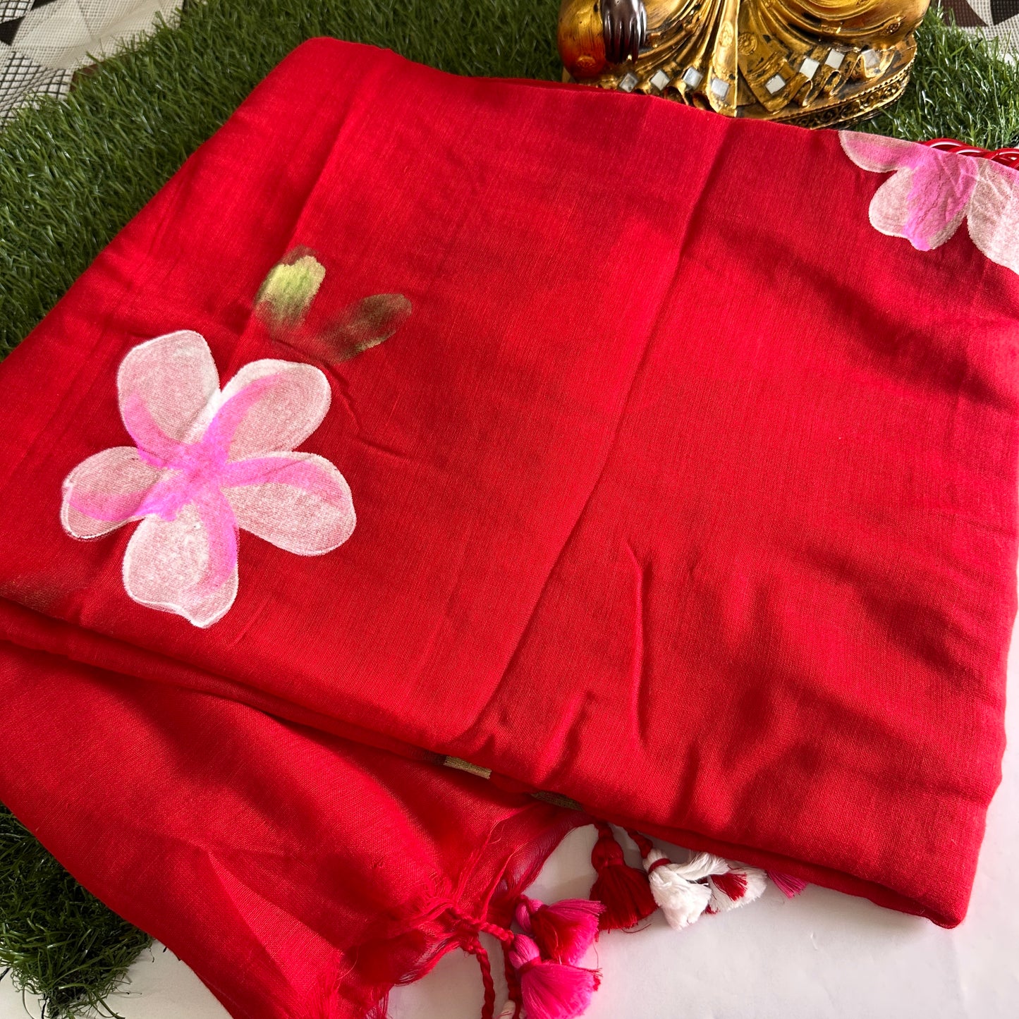 Rangmohini Handpainted Mul Cotton Saree - Khasiyat