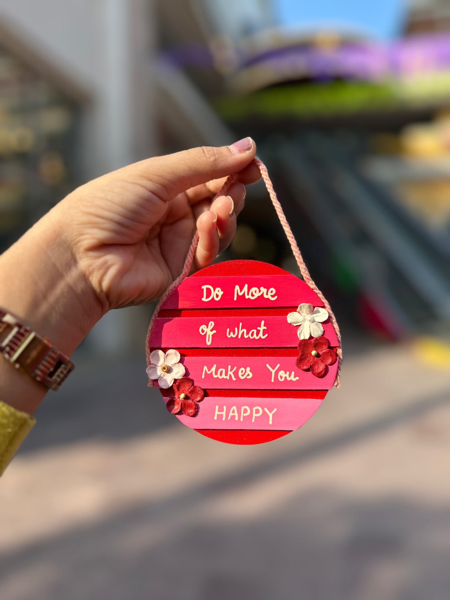 Happy wall hanging - Khasiyat