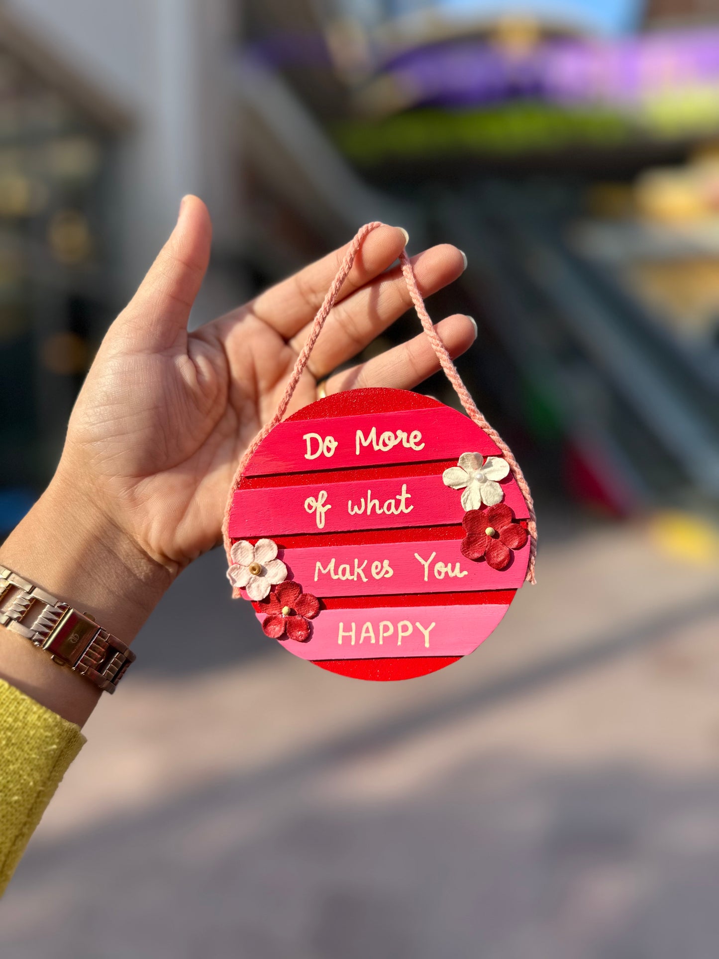 Happy wall hanging - Khasiyat