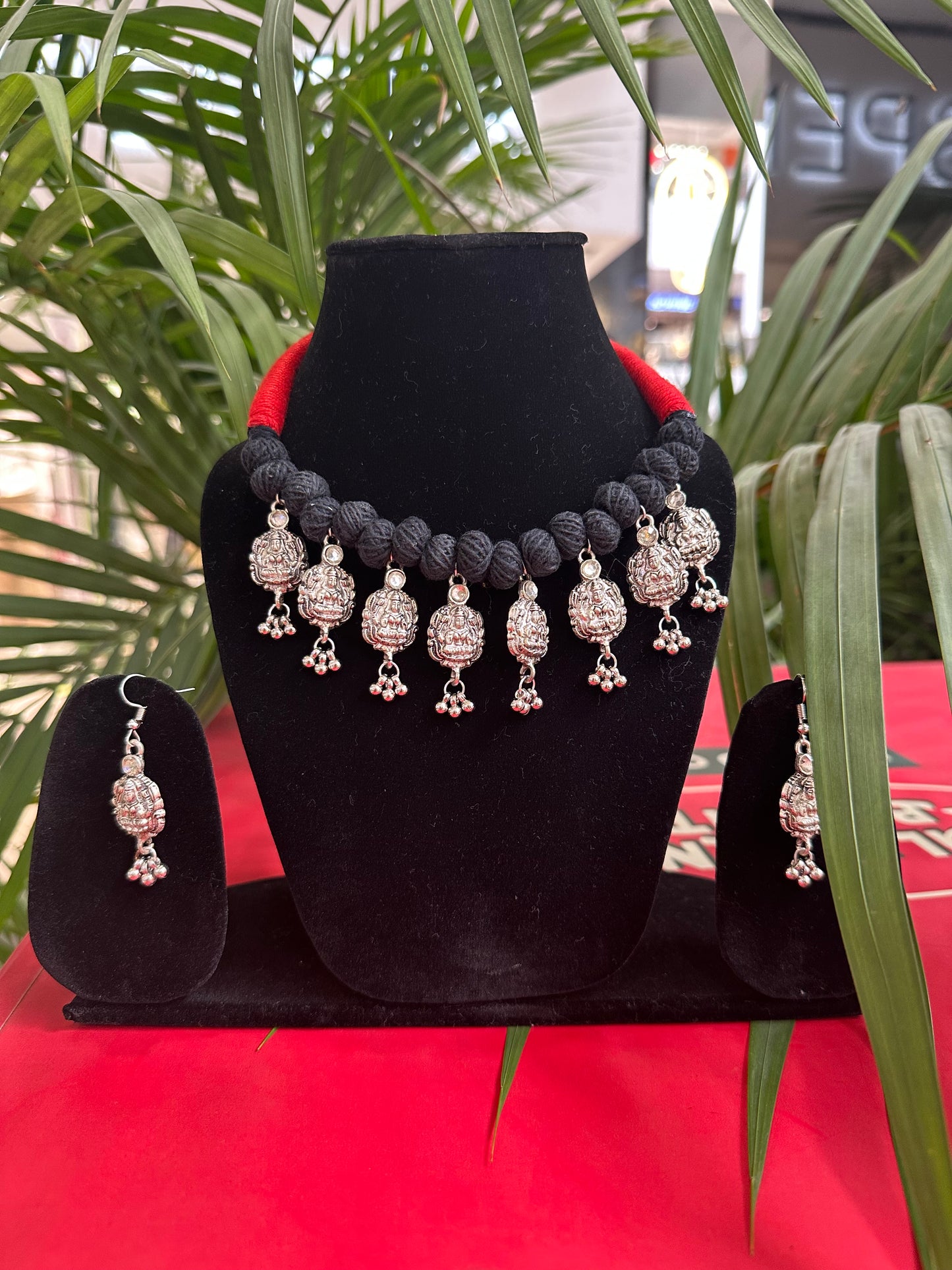 Mystic Threads Choker Set - Khasiyat
