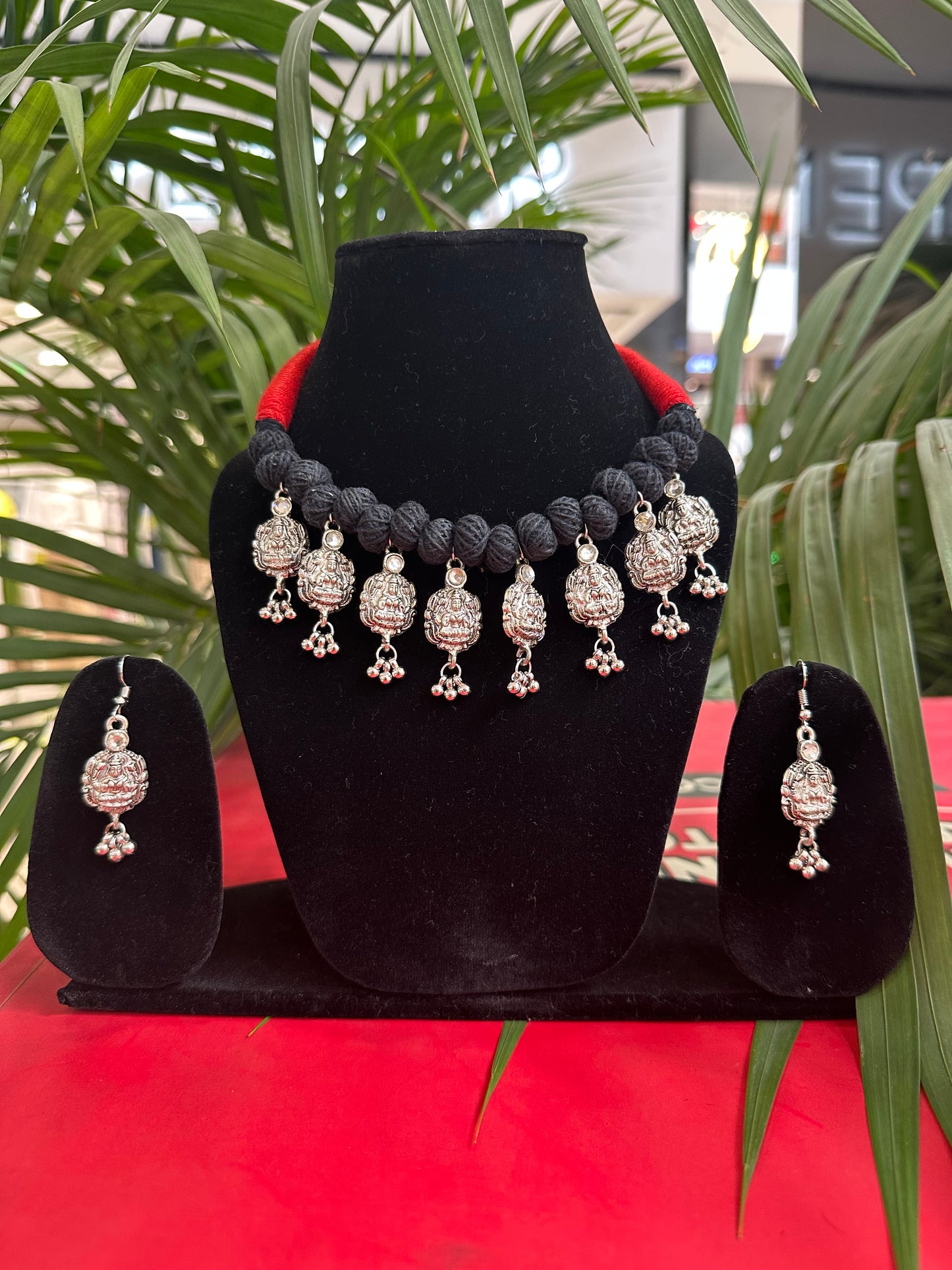 Mystic Threads Choker Set - Khasiyat