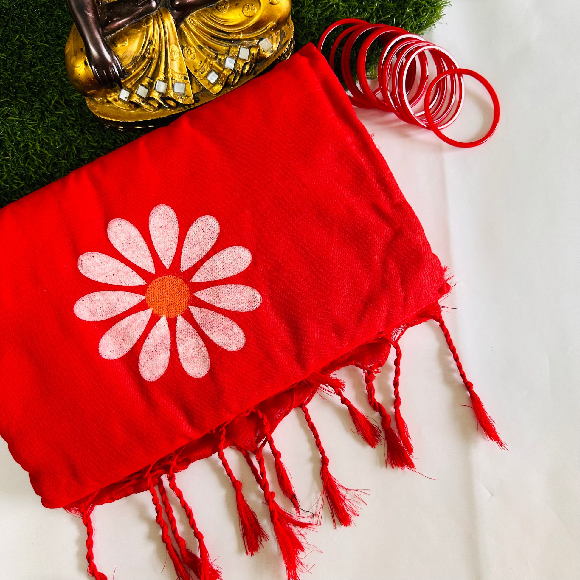 Laal Pankhudi - Handpainted Saree - Khasiyat
