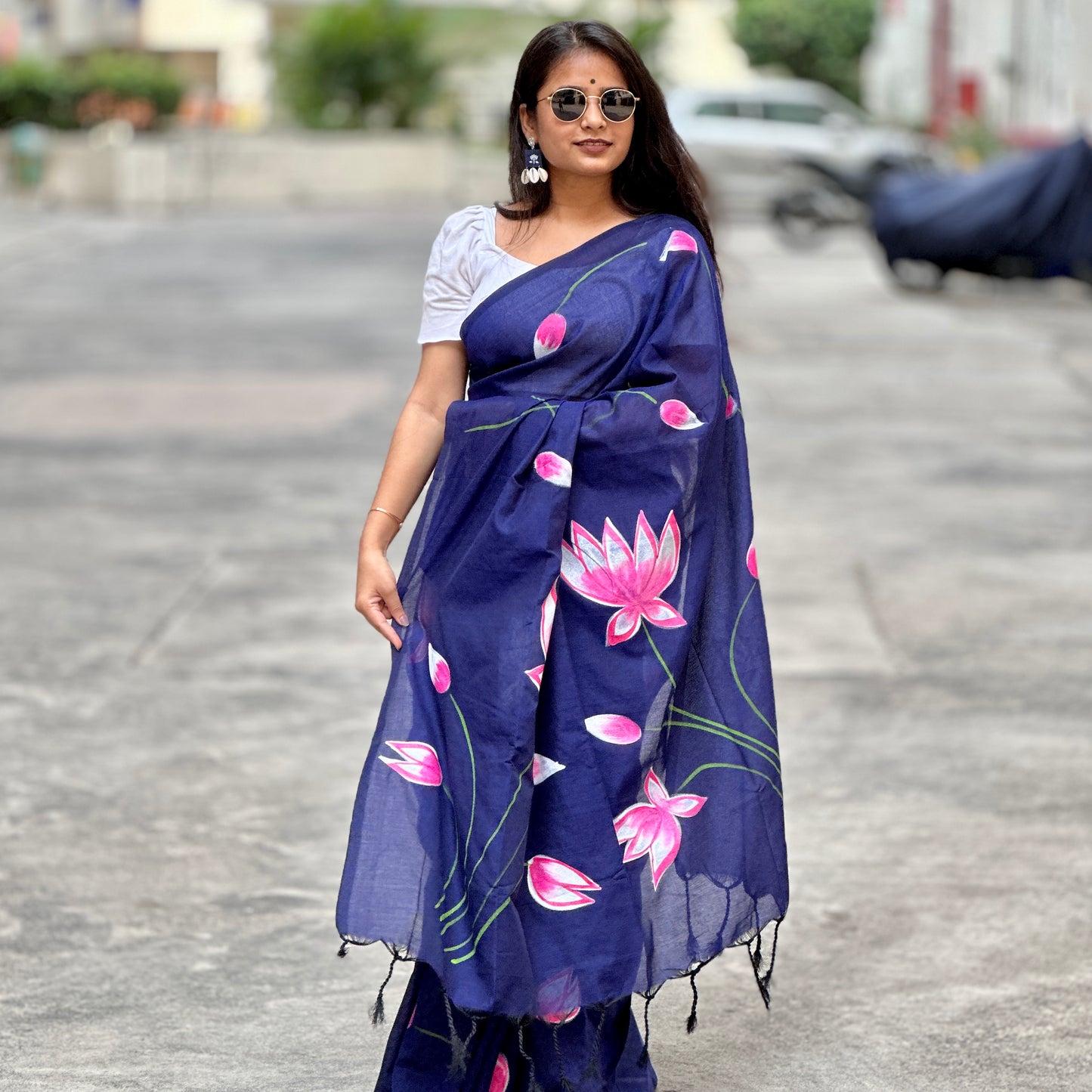 Niraaya- Handpainted Khadi Cotton Saree - Khasiyat