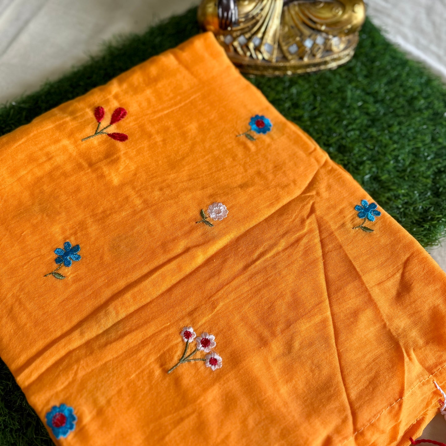 Sunshine Bloom – Hand Embroidered Mul Cotton Saree - Khasiyat