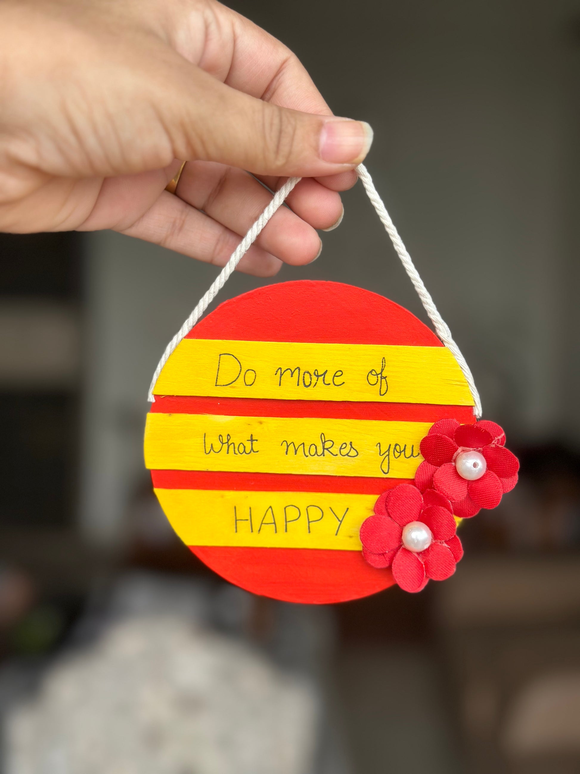 Happy wall hanging - Khasiyat