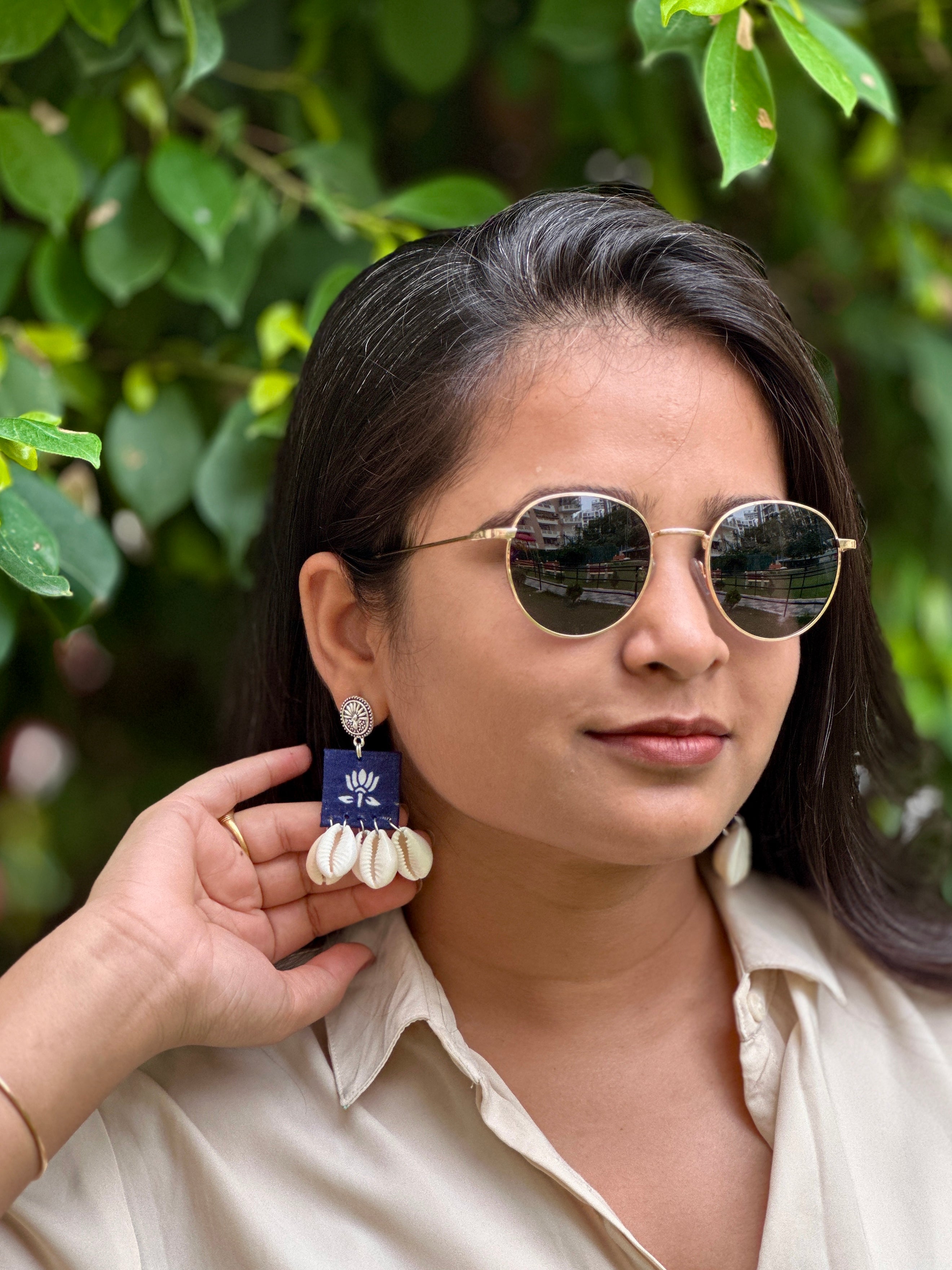 Indigo Lotus Shell Earring – Khasiyat